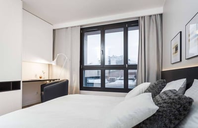 Location d’un appartement élégant de 2 pièces, 55 m², dans le quartier Kazimierz, Cracovie, Pologne